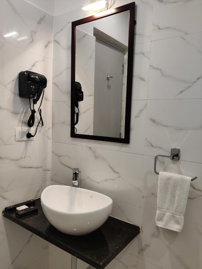 Park Iris Hotels, Bharathi Nagar Vijayawāda Extérieur photo